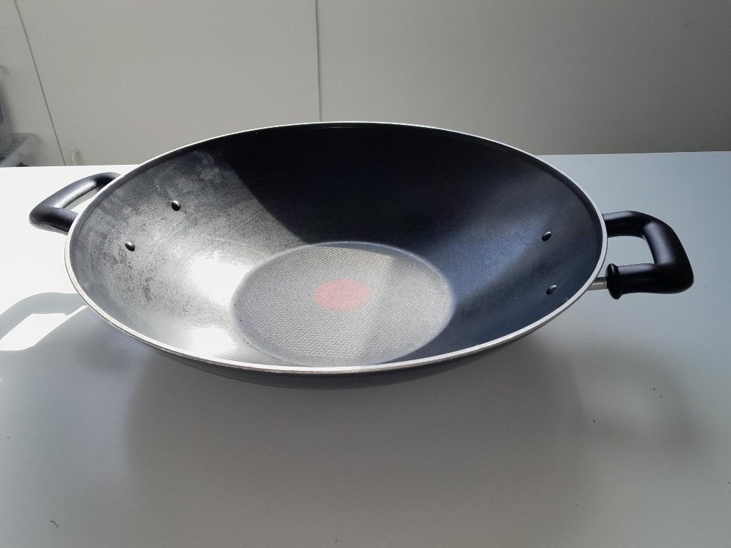 Braadpan, wok, pannetje en diverse koekepannen, Aluminium, Ophalen of Verzenden, Wok, Gebruikt