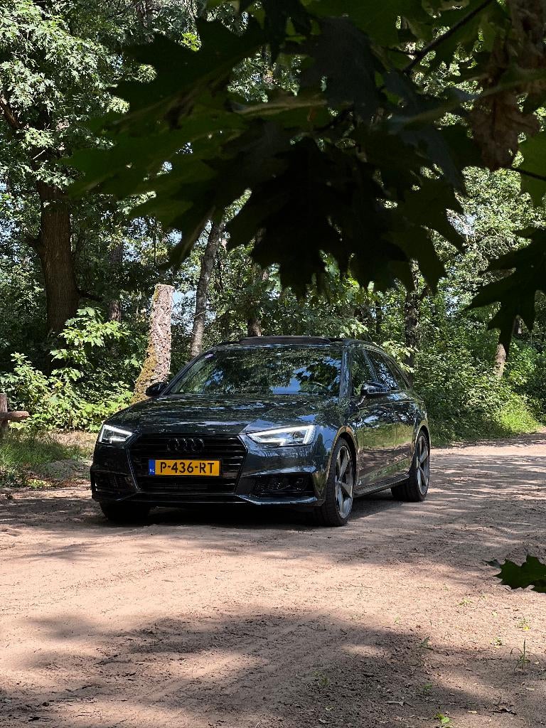 Audi A4 2.0 TFSI Mhev 252pk S | BLACK OPTIC | Daytona grijs, Auto's, Audi, Particulier, A4, ABS, Achteruitrijcamera, Adaptieve lichten