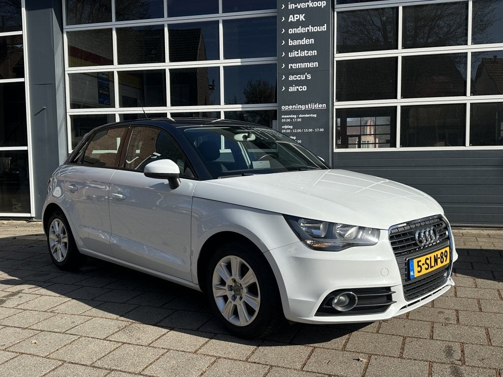 Audi A1 Sportback 1.2 TFSI Attr. Pro Line (bj 2012), Auto's, Voorwielaandrijving, Euro 5, 4 cilinders, Bedrijf