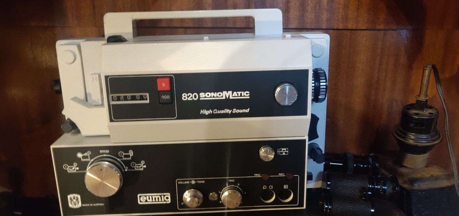 EuMig 820 SONOMATIC Super 8 projector, Ophalen