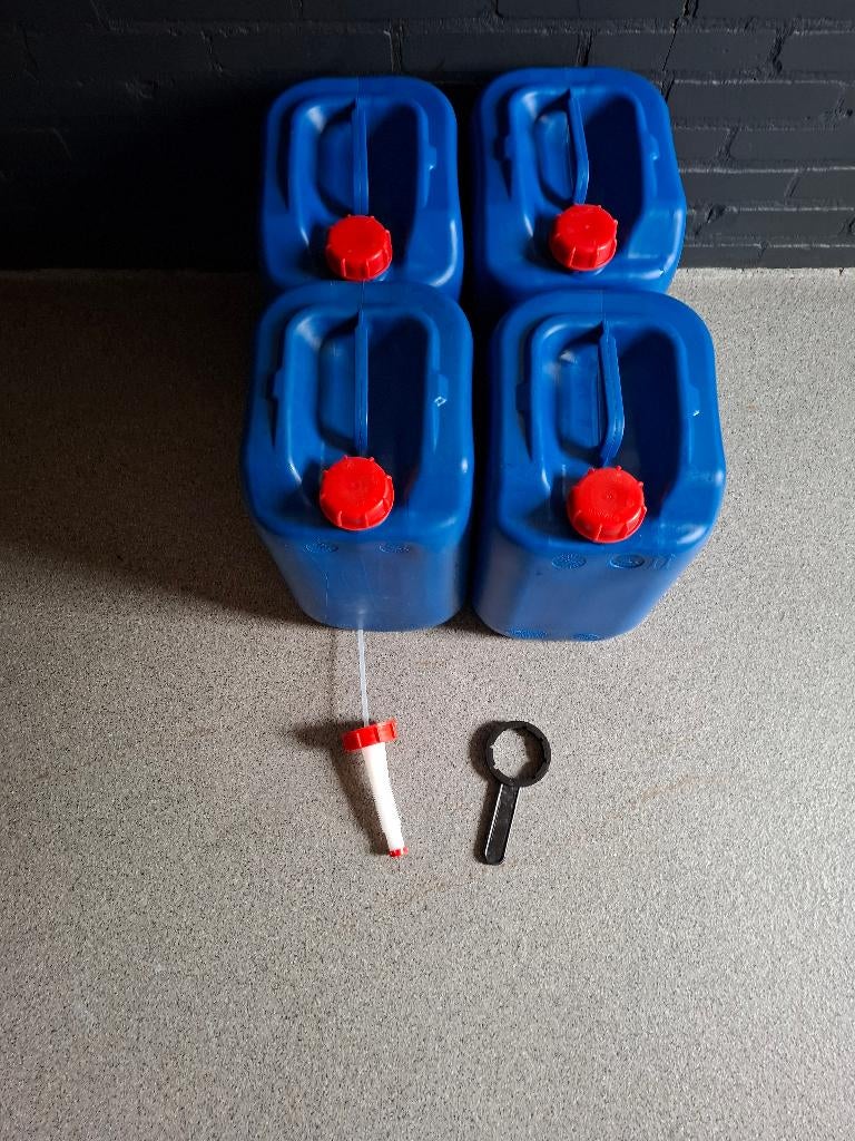 Jerrycan set compleet Op=Op, Auto diversen, Auto-accessoires, Zo goed als nieuw, Ophalen