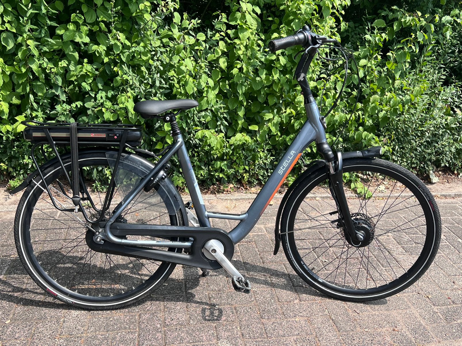 Stella Livorno elektrische fiets, Fietsen en Brommers, Fietsen | Dames | Damesfietsen, 53 tot 56 cm, Versnellingen, Zo goed als nieuw