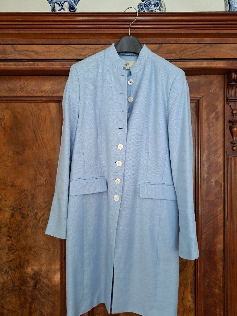 Josephine & Co lichtblauw mantelpak 38, Maat 38/40 (M), Josephine & Co, Kostuum of Pak, Blauw