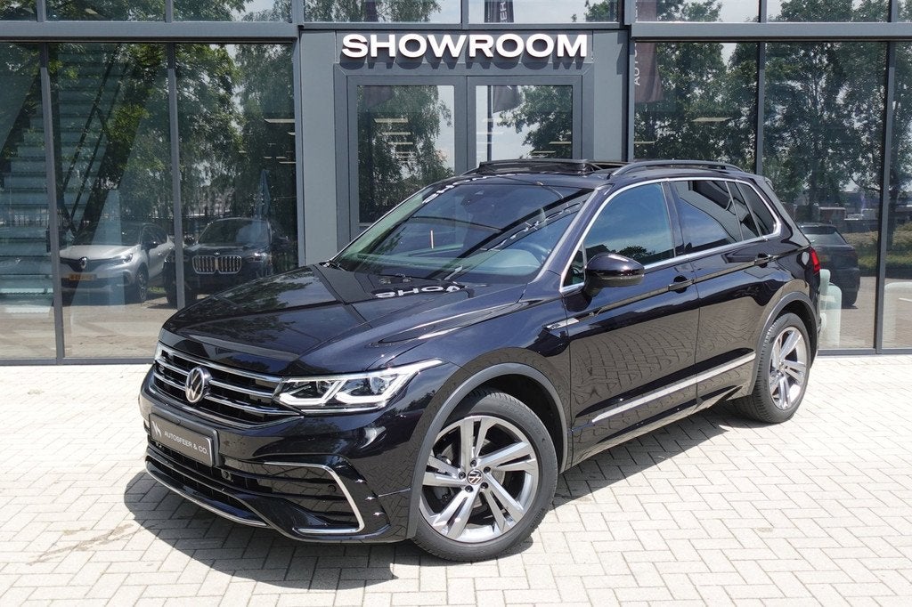 Volkswagen Tiguan 1.5 TSI R-Line PANO KEYLESS VOL', Auto's, Volkswagen, 15 km/l, Zwart, 4 cilinders, Origineel Nederlands