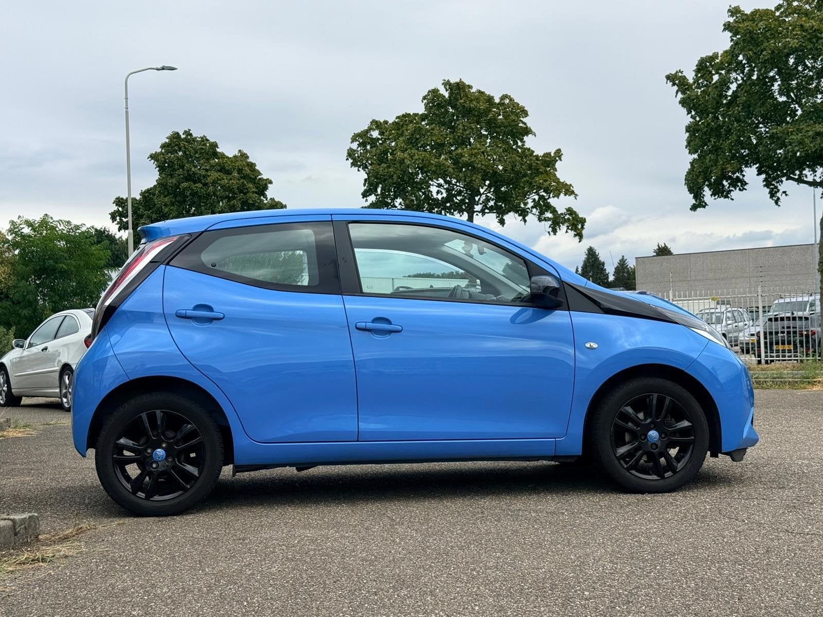 Toyota Aygo 1.0 VVT-i x-cite|Automaat|Navi|Camera|Airco|NAP|, Auto's, Gebruikt, Euro 6, Origineel Nederlands, 3 cilinders