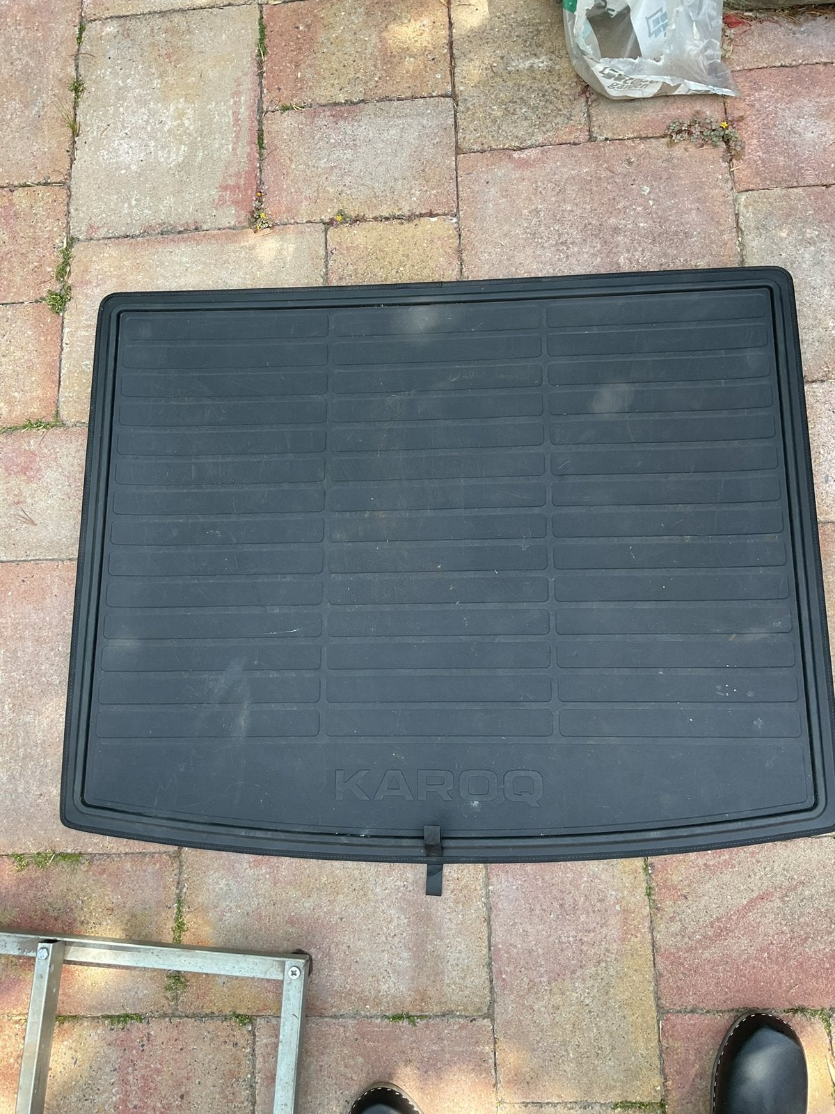 Skoda Karoq diverse accesoires Sonniboy etc, Auto diversen, Ophalen