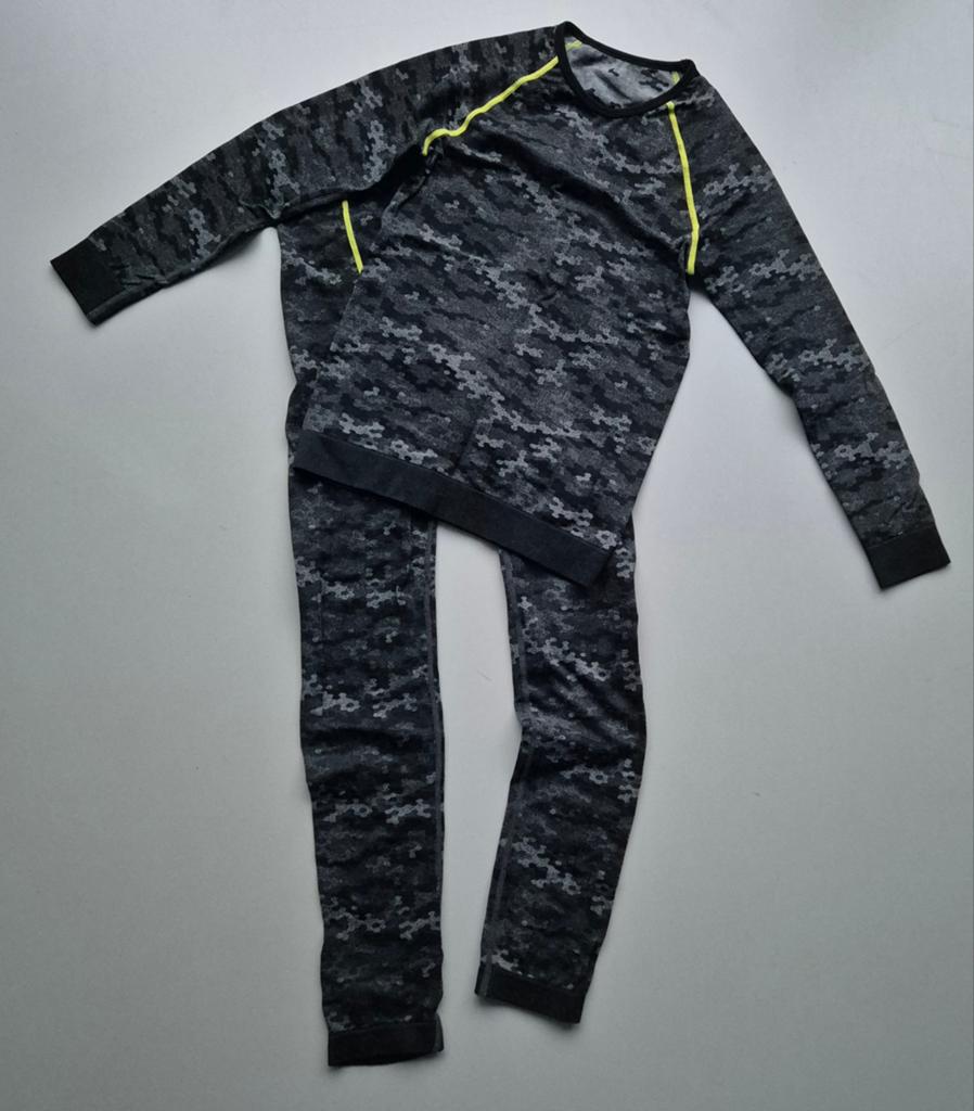 Thermo ondergoed set jongens 146/152 - Zo goed als nieuw, Nacht- of Onderkleding, Crivit, Ophalen of Verzenden, Zo goed als nieuw