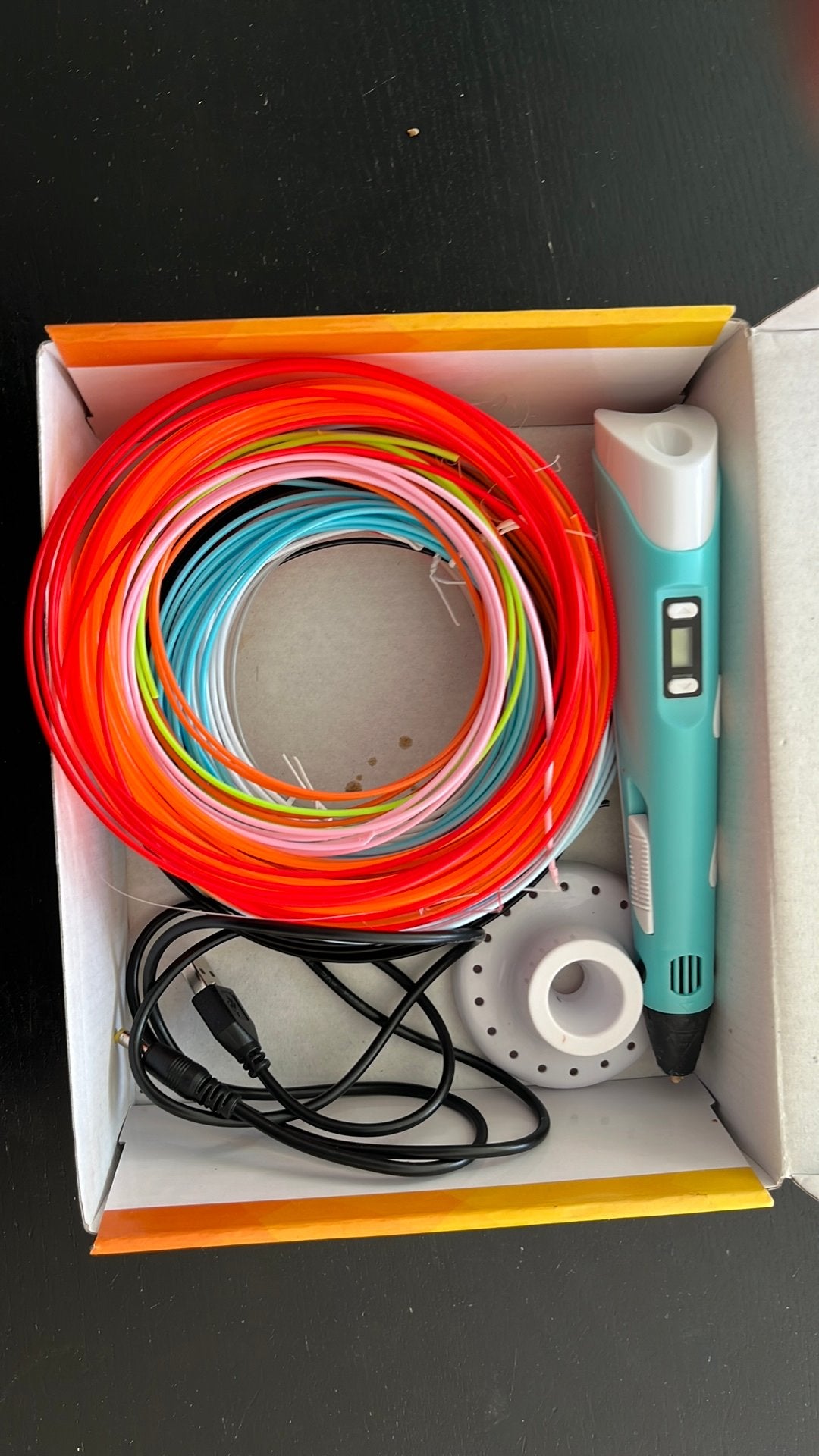 3D-pen met laadkabel, houder en 16 verschillende kleuren!, Ophalen of Verzenden, Zo goed als nieuw