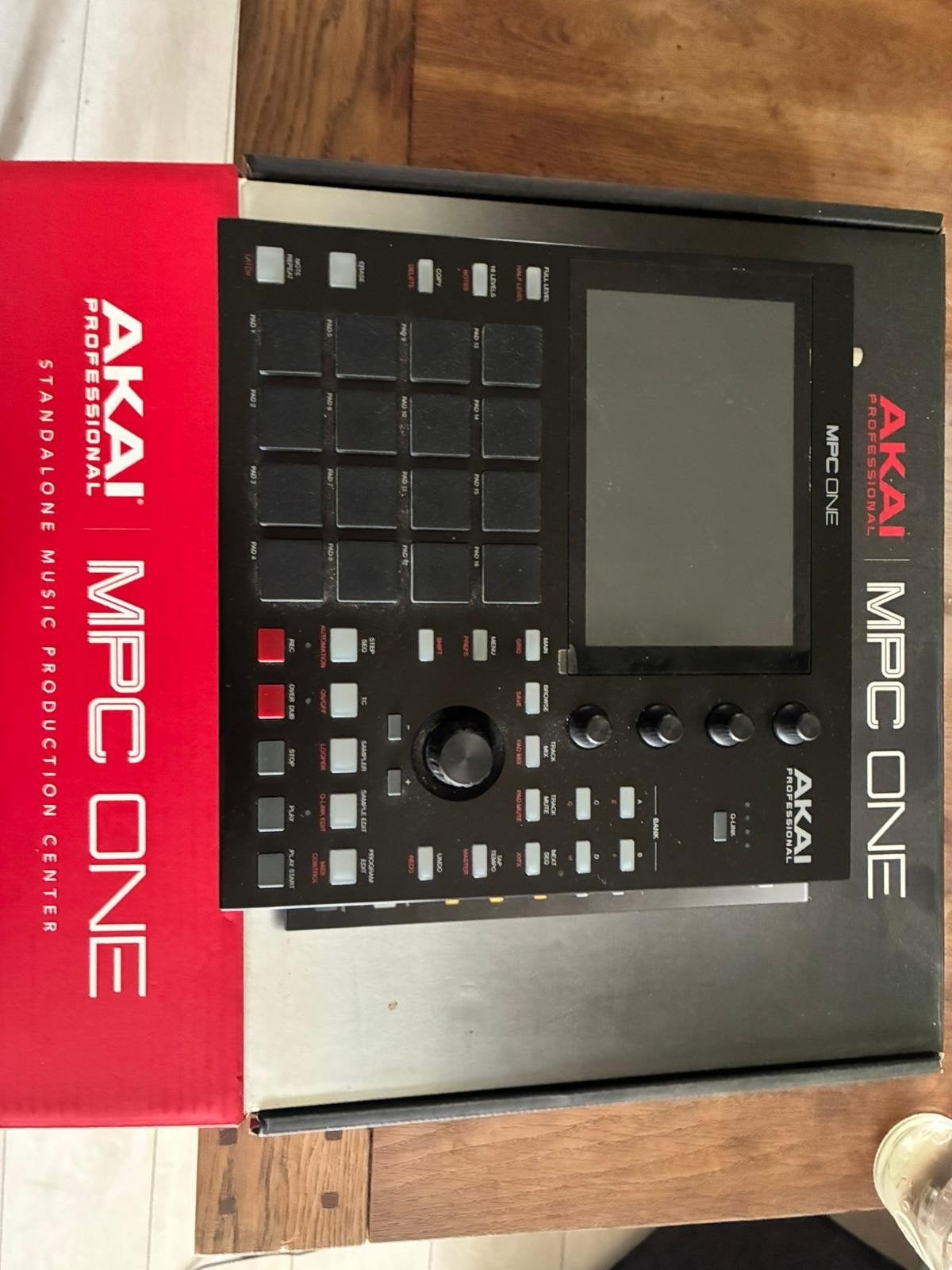 AKAI MPC One - Nieuwstaat, onderhandelbare prijs, Ophalen of Verzenden, Nieuw, Overige merken