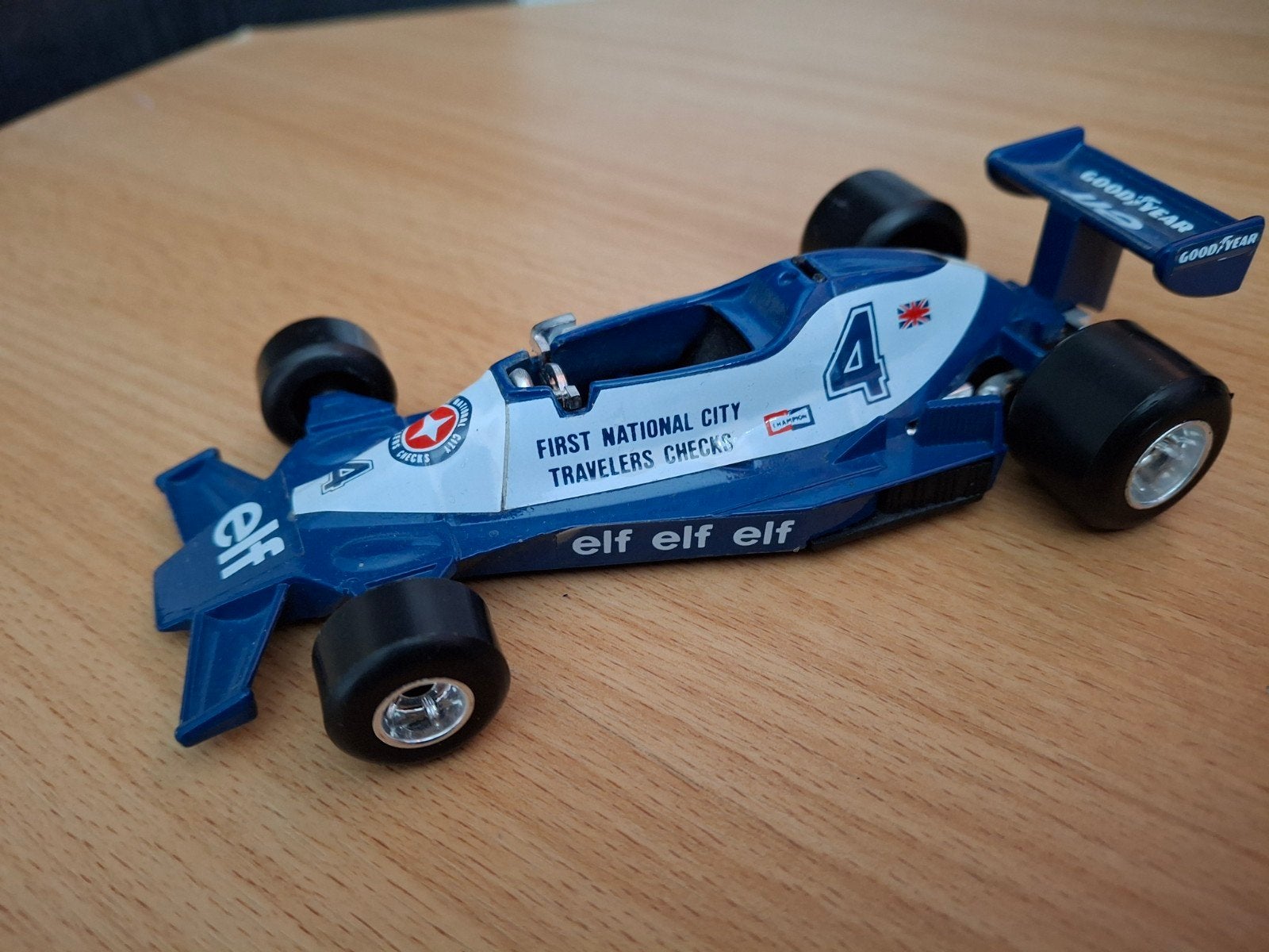 P. Depailler Tyrrell 008 1976 Polistil 1:32, Ophalen of Verzenden, Gebruikt, Auto, Overige merken