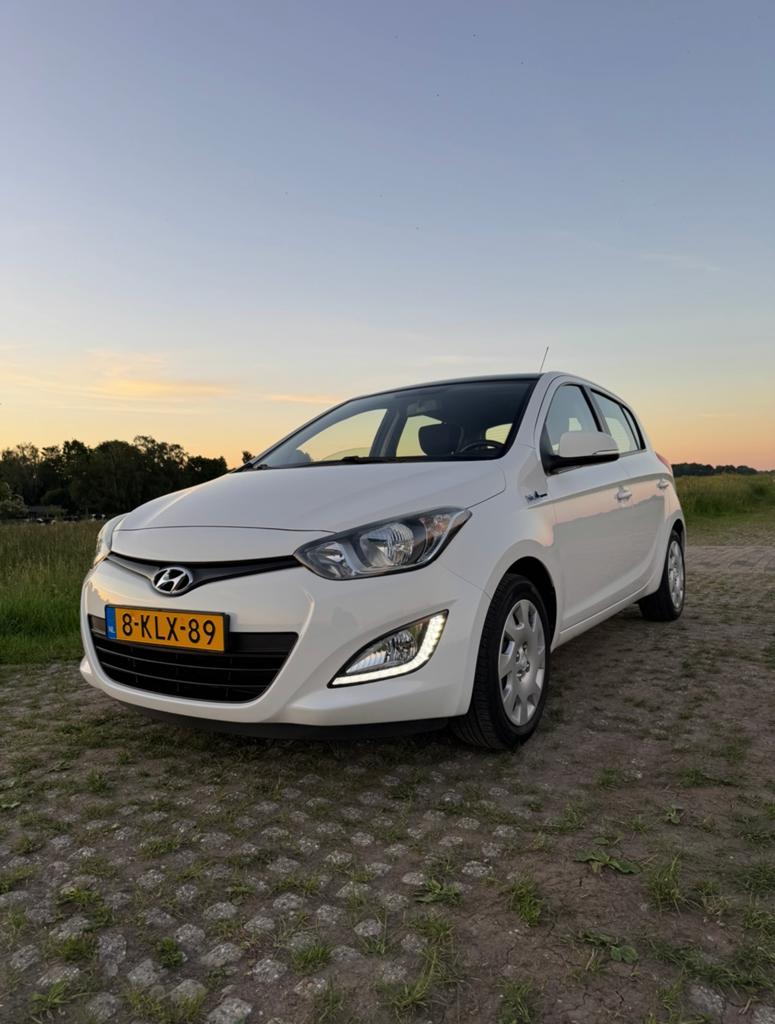 Hyundai i20 1.2 GO! | 5-deurs | 45.585km | Camera | Navi, Auto's, Hyundai, Euro 5, 4 cilinders, Wit, Origineel Nederlands