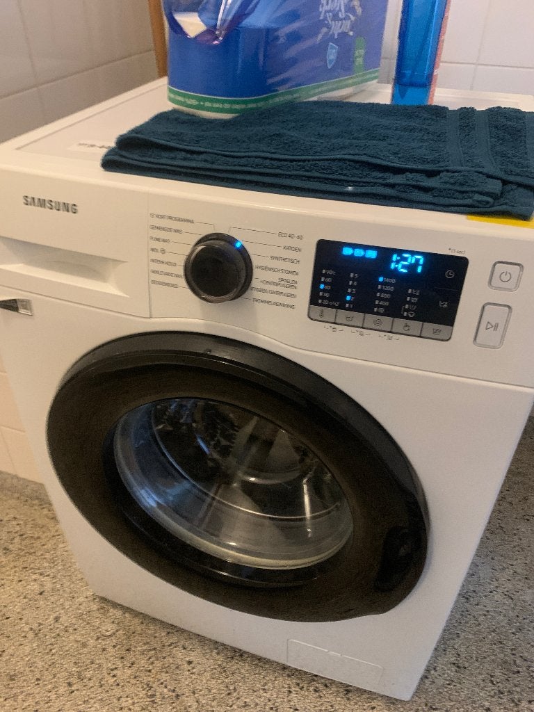 Washing machine, Witgoed en Apparatuur, Ophalen of Verzenden, 1200 tot 1600 toeren