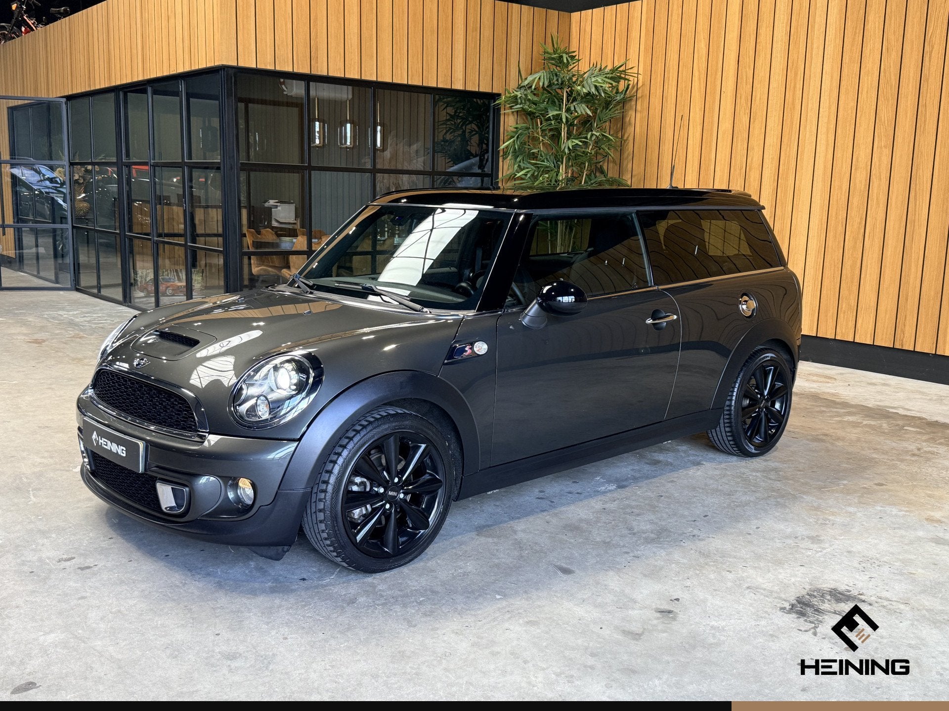 MINI Clubman 2.0 Cooper SD Chili Navigatie | Panoramadak | 1, Auto's, Voorwielaandrijving, Euro 5, Xenon verlichting, Leder en Stof