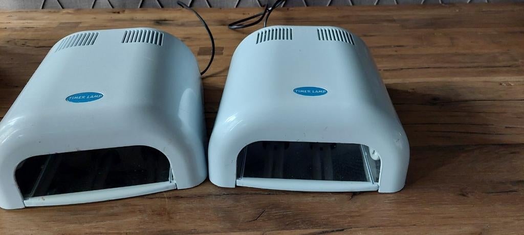 2 professionele uv lampen nagelsalon + 6 extra lampen', Sieraden, Tassen en Uiterlijk, Uiterlijk | Cosmetica en Make-up, Wit, Ophalen of Verzenden