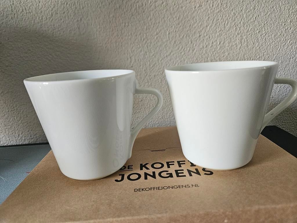 2 originele Nespresso Cappucino Mokken, Ophalen of Verzenden, Zo goed als nieuw, Overige stijlen, Kop(pen) en/of Schotel(s)