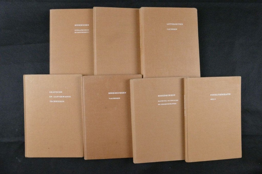 Boekenset: Leergang voor het grafisch bedrijf (1960-1965), Ophalen of Verzenden, Gelezen