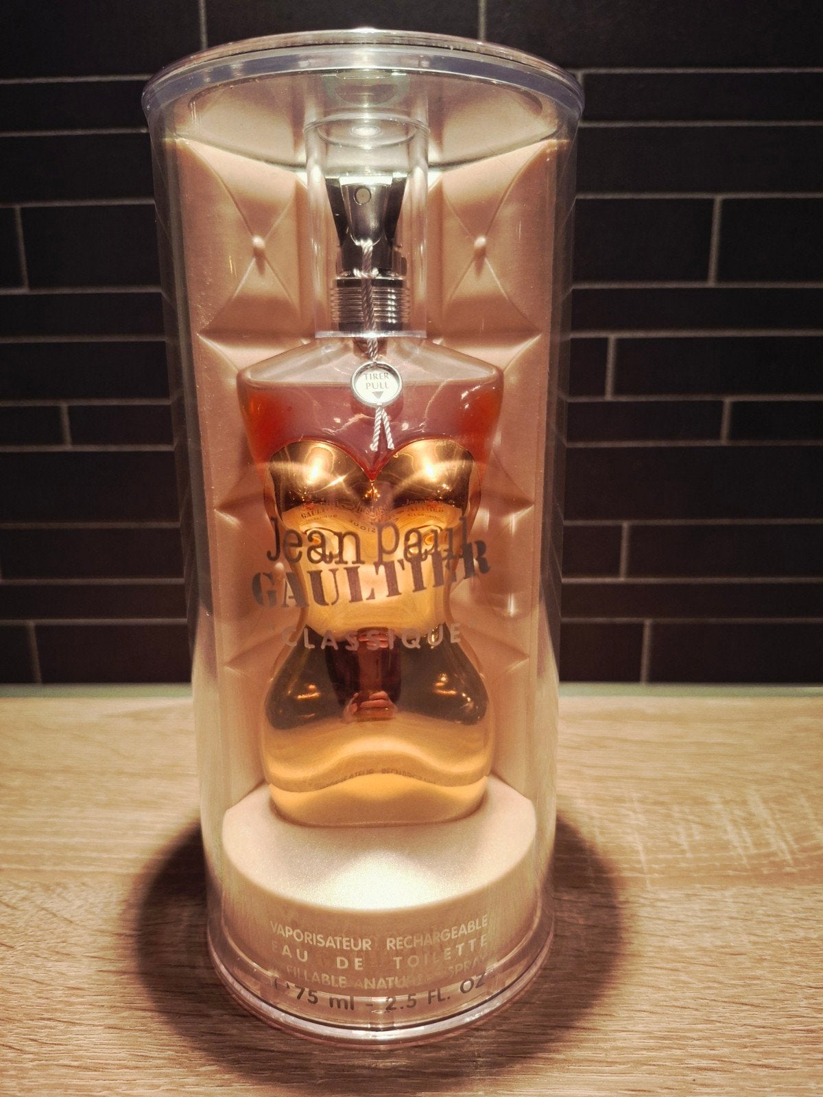 Jean Paul Gaultier Classique - collector's item- hervulbaar, Ophalen of Verzenden, Nieuw, Parfumfles, Gevuld