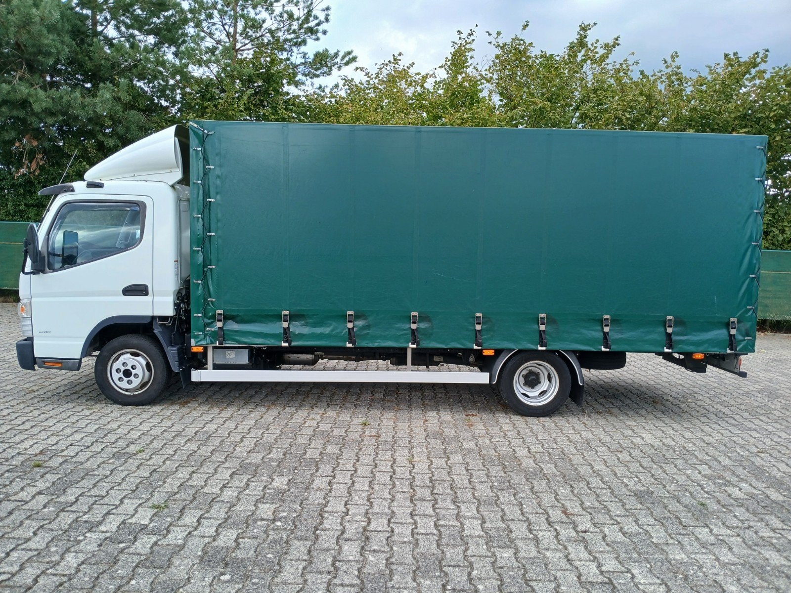 Mitsubischi FUSO Canter 2021 huif, Auto's, 4 cilinders, FUSO, Wit, Particulier