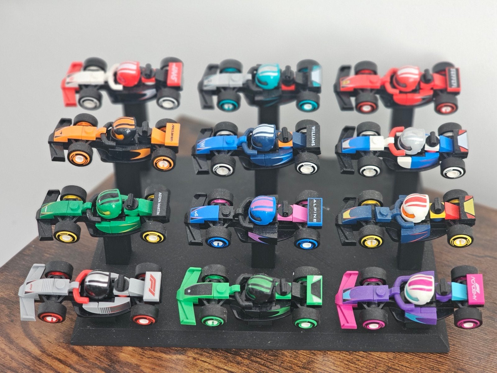 Lego mini formule 1 auto's inclusief standaard, Ophalen, Zo goed als nieuw