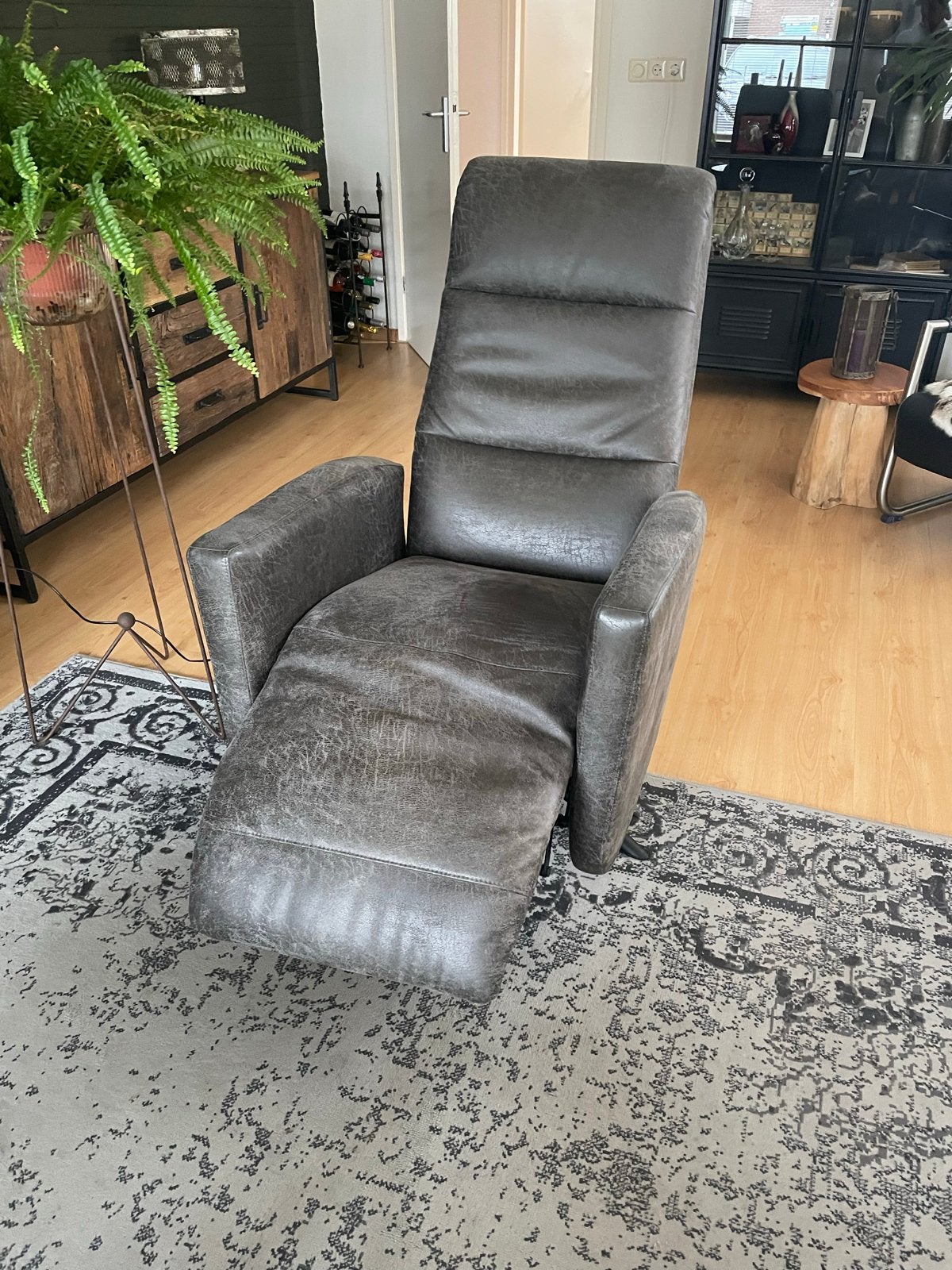 Leren fauteuil met relaxfunctie, Huis en Inrichting, Fauteuils, Ophalen of Verzenden, Gebruikt, Leer, 75 tot 100 cm