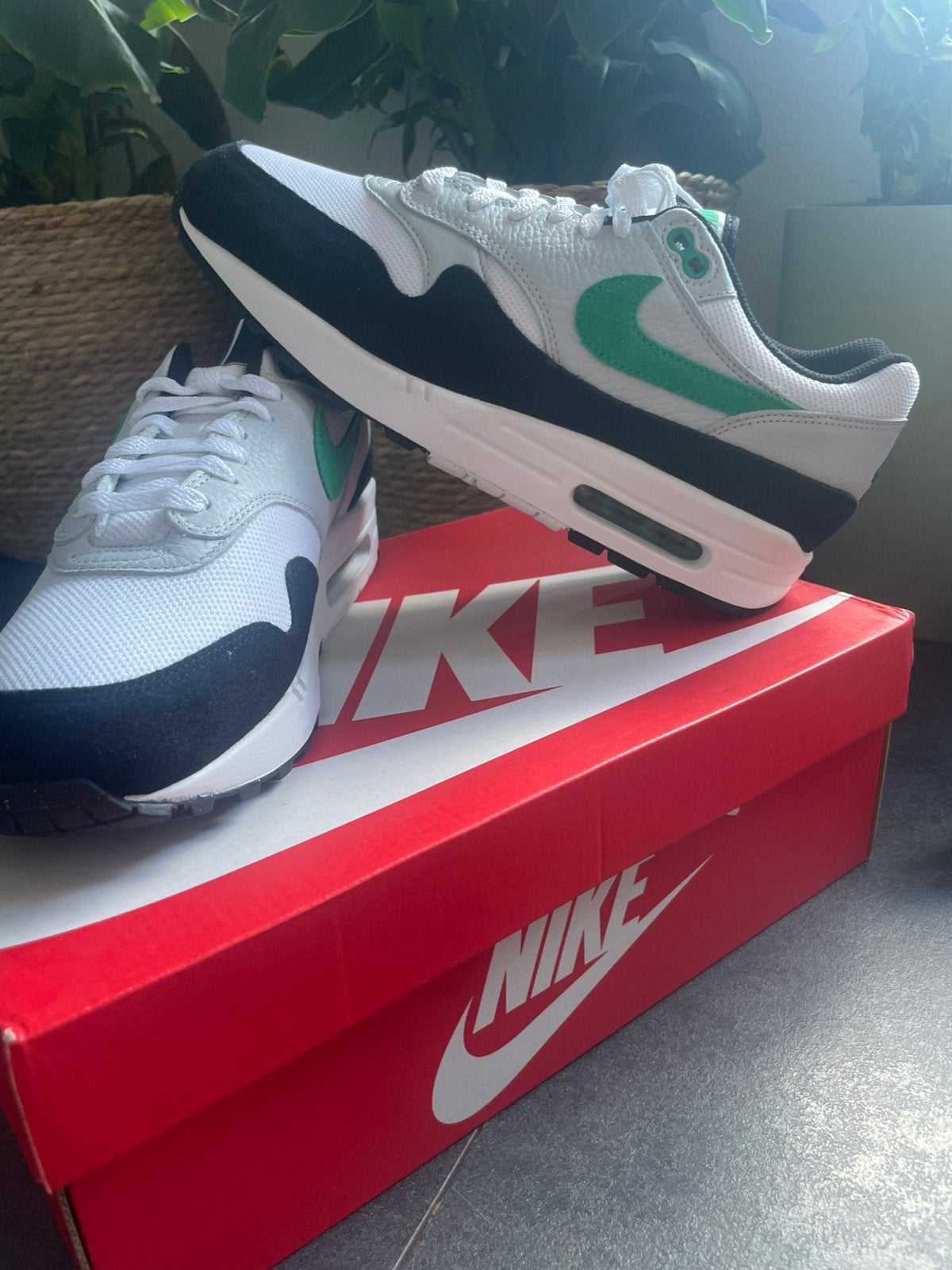 Nike Air Max 1 Stadium Green! Nieuw! Maat 43! OG!, Kleding | Heren, Schoenen, Overige kleuren, Nieuw, Ophalen of Verzenden, Sneakers of Gympen