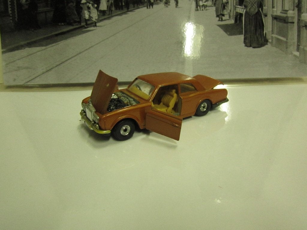 Matchbox Rolls-Royce Silver Shadow (bruin), Ophalen of Verzenden, Gebruikt, Auto, Matchbox