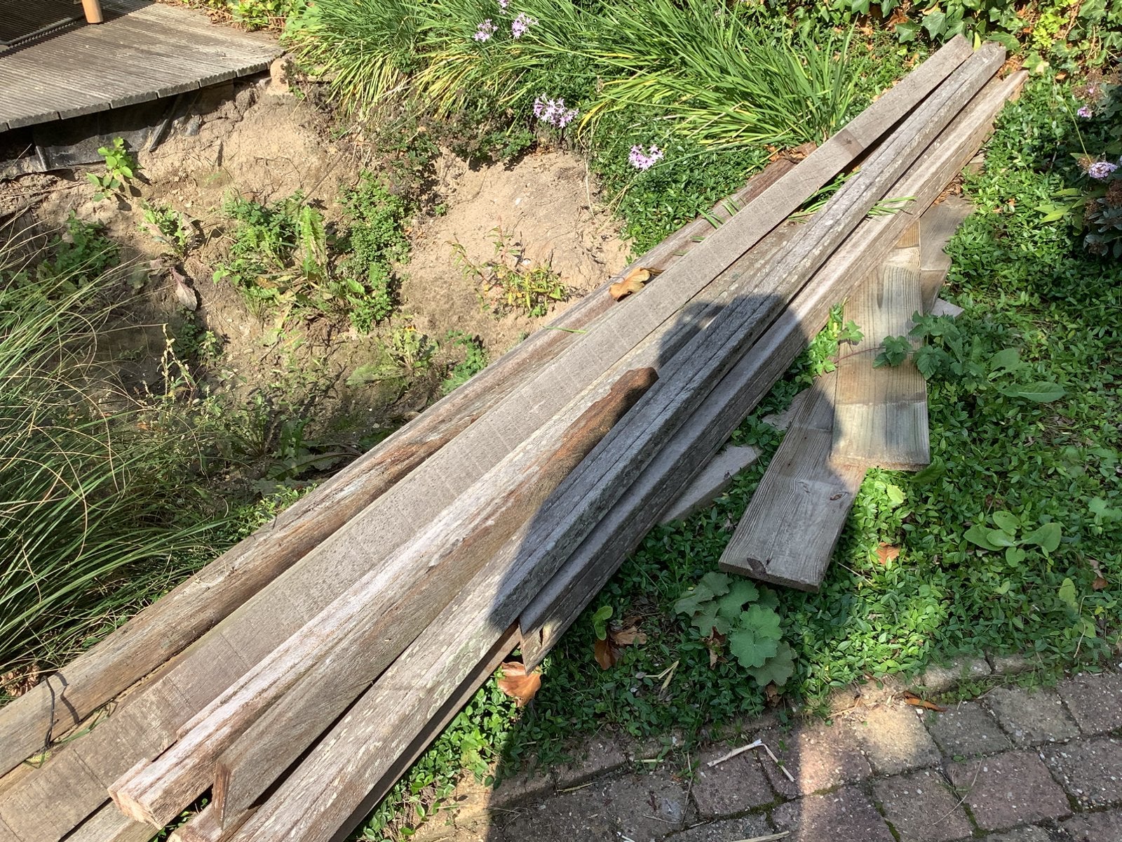 Gratis af te halen: hardhouten palen/balken, Tuin en Terras, Ophalen, Gebruikt, Palen, Hardhout