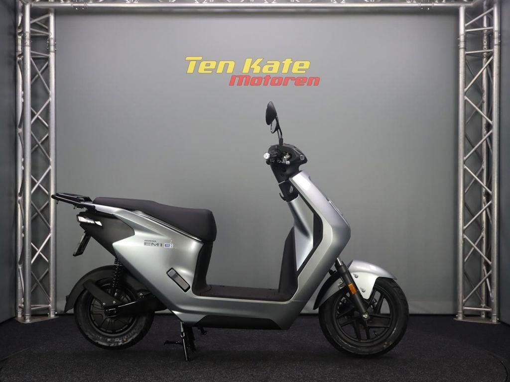Honda EM1 e:, Bedrijf, Overig
