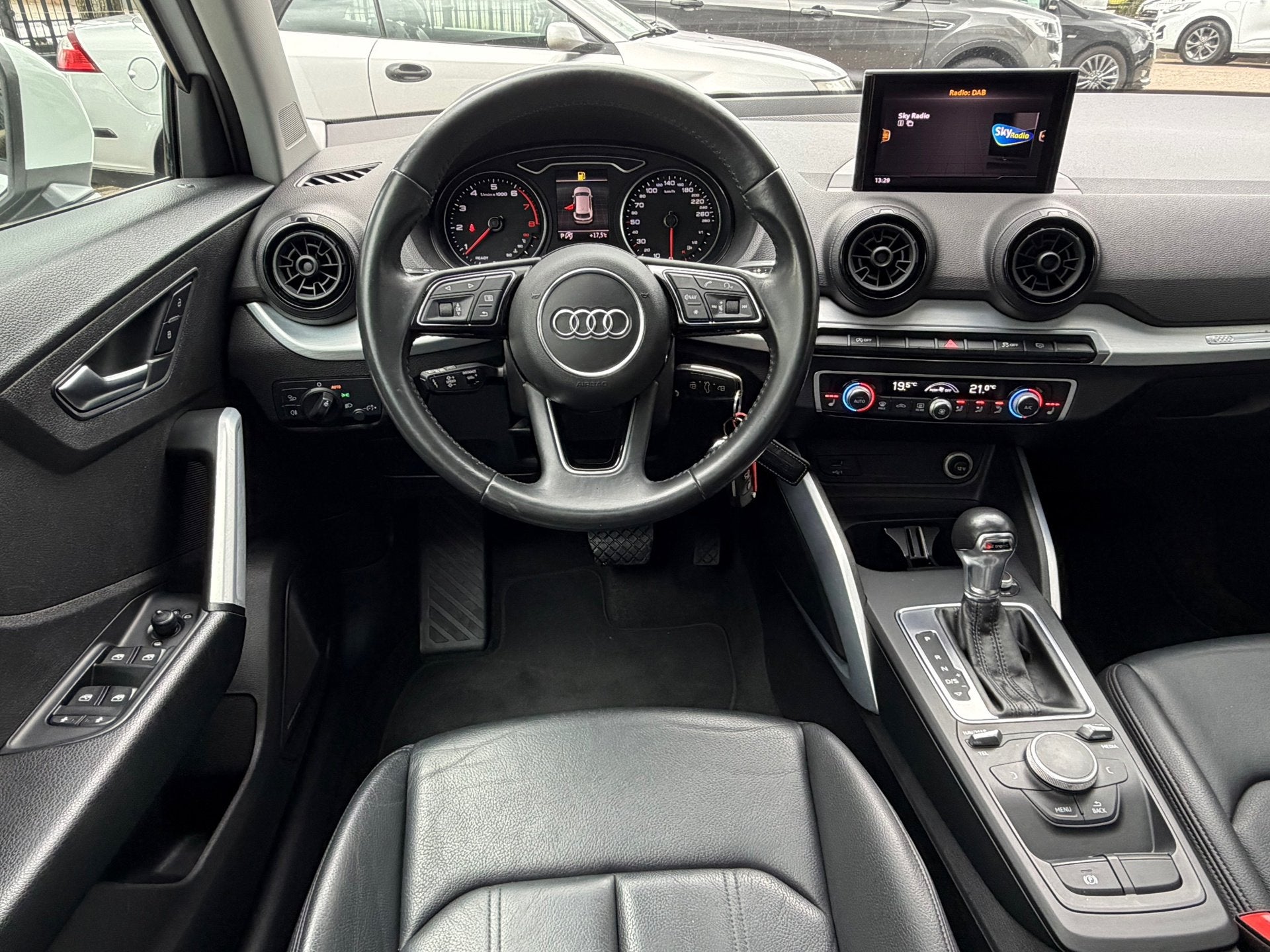 Audi Q2 1.4 TFSI 150PK 35 CoD Automaat,Panodak,ACC,Clima,Car, Auto's, 4 cilinders, 150 pk, Wit, 19 km/l