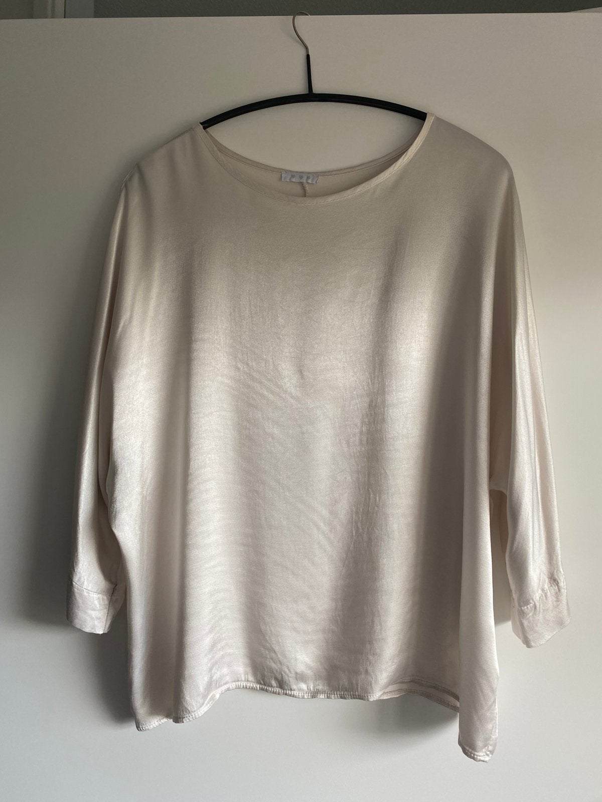 BLOUSE SATIJN BEIGE TU, Kleding | Dames, Ophalen of Verzenden, Nieuw, Beige
