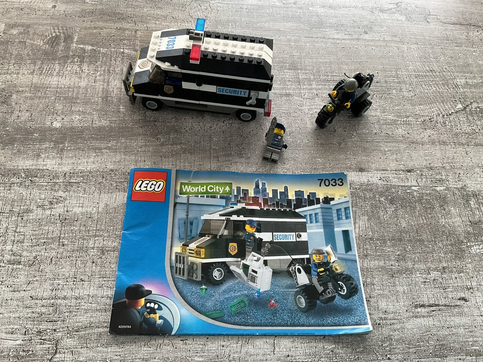 Lego 7033 World City: Armored Car ( pantserwagen ), Ophalen of Verzenden, Zo goed als nieuw