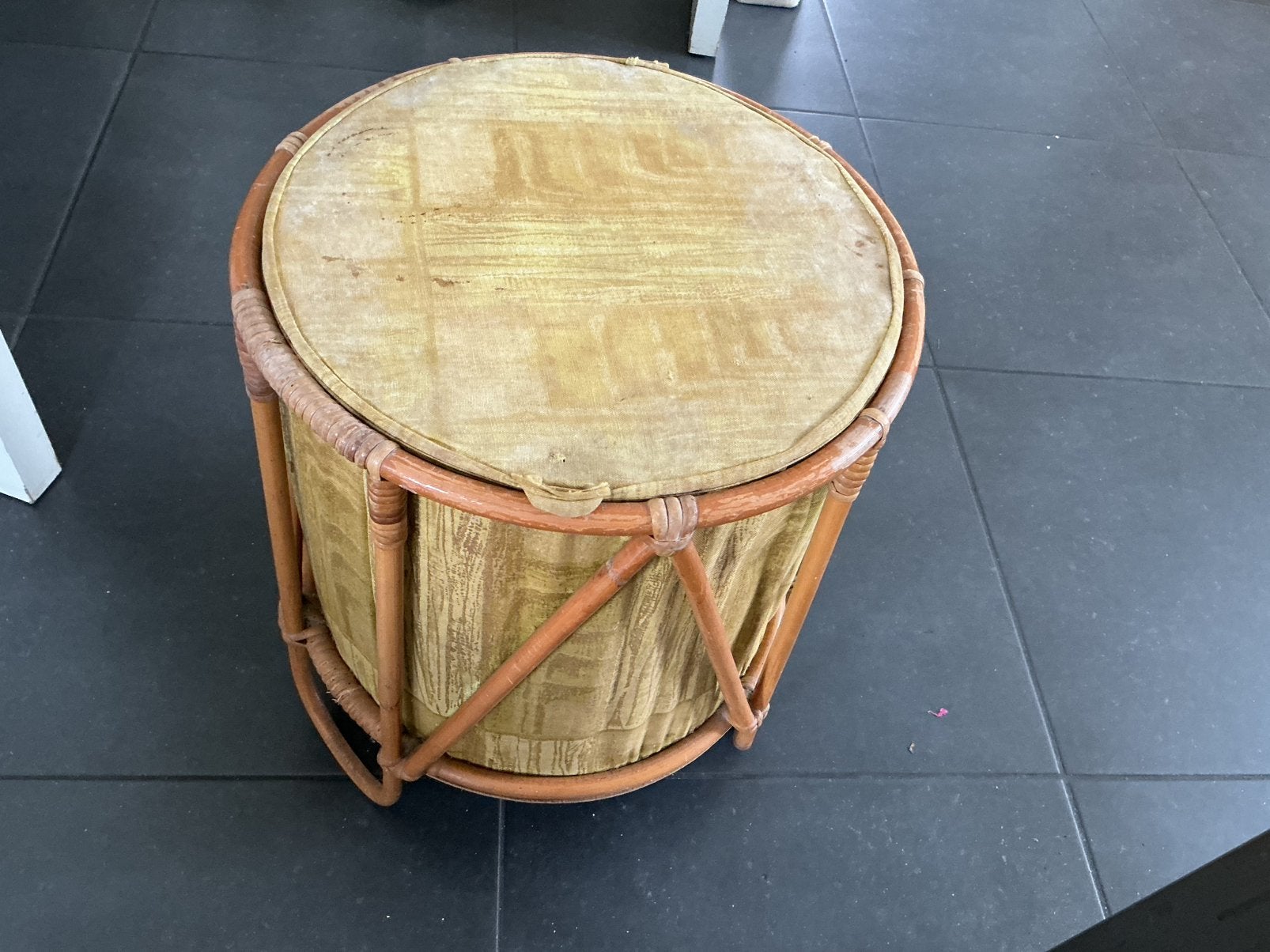 Retro,Vintage rotan wasmand,naaibox Rohe Noordwolde,jaren 60, Verzamelen, Retro, Ophalen of Verzenden