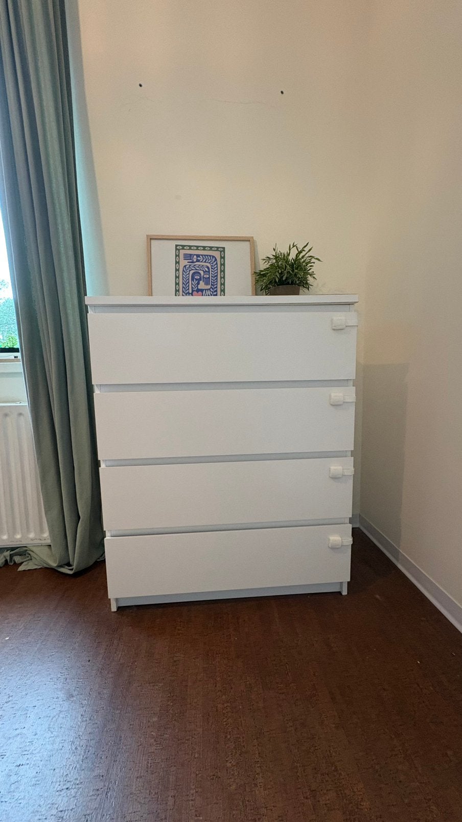 Ikea Malm kast - let op, heeft wat schade, Huis en Inrichting, Kasten | Ladekasten, Ophalen, Gebruikt, 50 tot 100 cm, 3 of 4 laden
