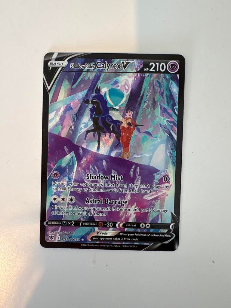 Shadow Rider Calyrex V Pokémon Kaart (TG17/TG30), Ophalen of Verzenden, Zo goed als nieuw, Losse kaart, Foil
