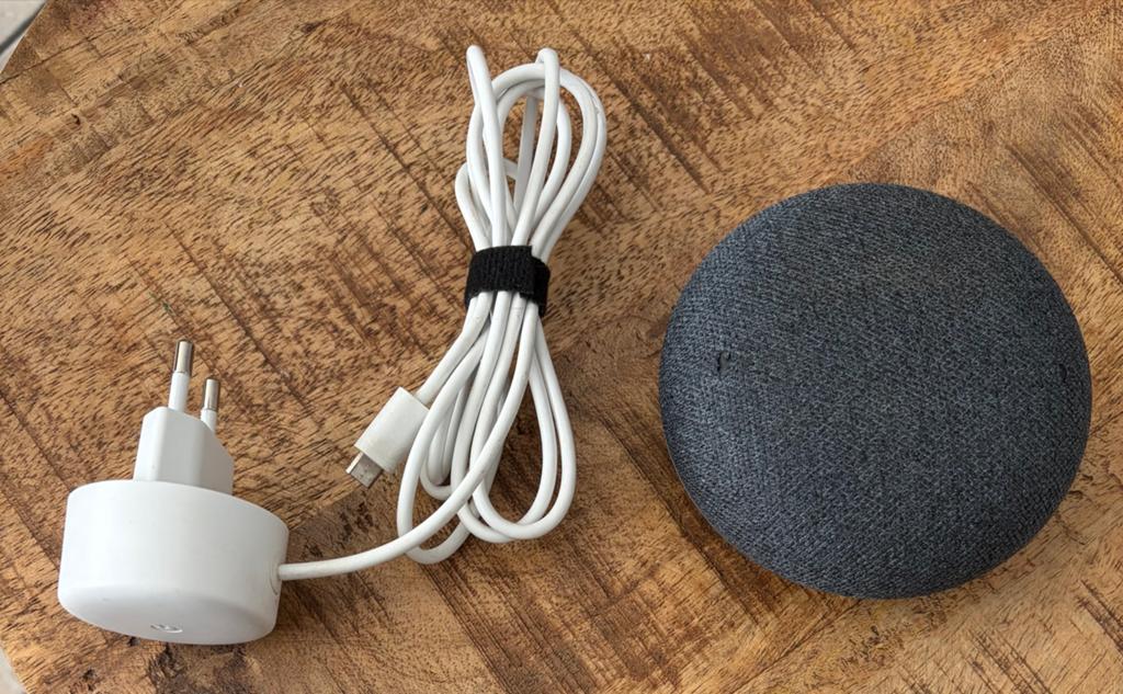 Google Home Mini met originele adapter, Ophalen of Verzenden, Gebruikt