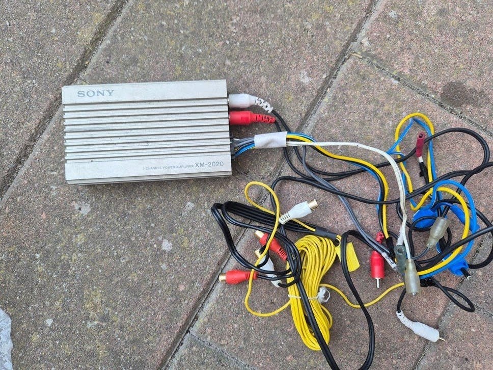 Sony XM-2020 2-kanaals eindversterker, Auto diversen, Autoradio's, Gebruikt, Ophalen of Verzenden