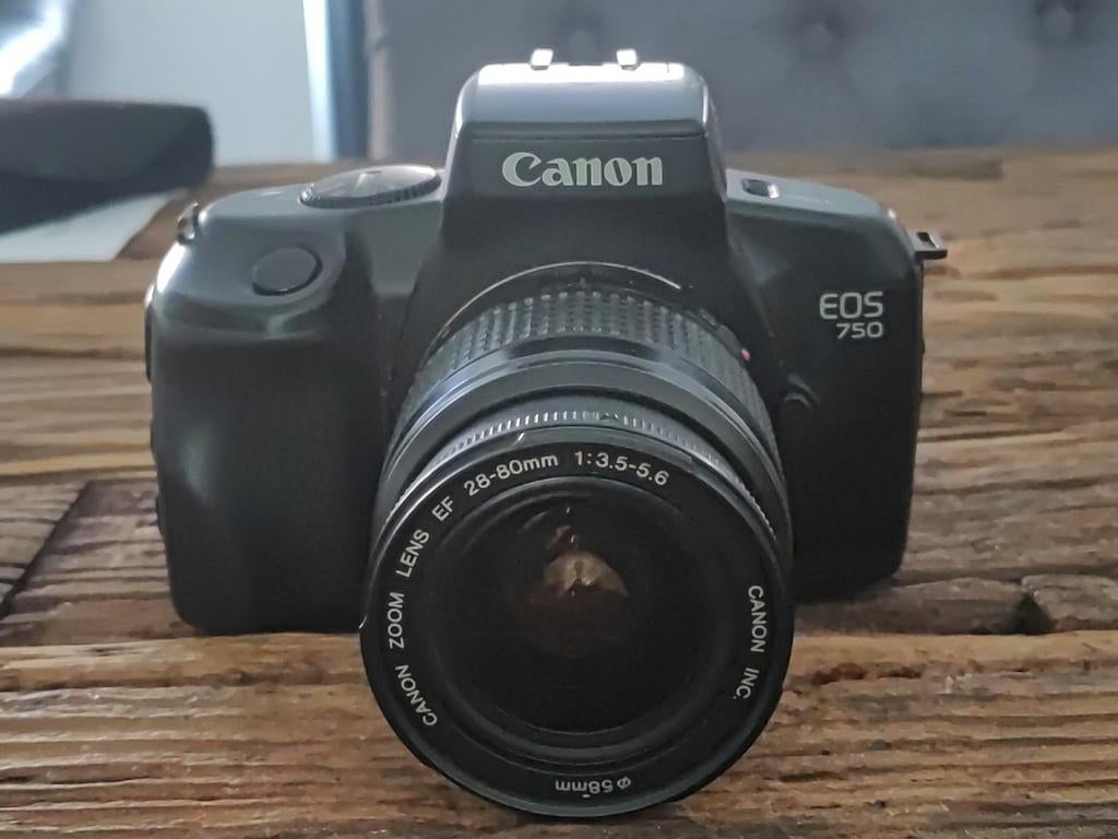 Canon EOS 750 Spiegelreflexcamera met 28-80mm lens, Audio, Tv en Foto, Fotocamera's Analoog, Ophalen of Verzenden, Gebruikt, Spiegelreflex