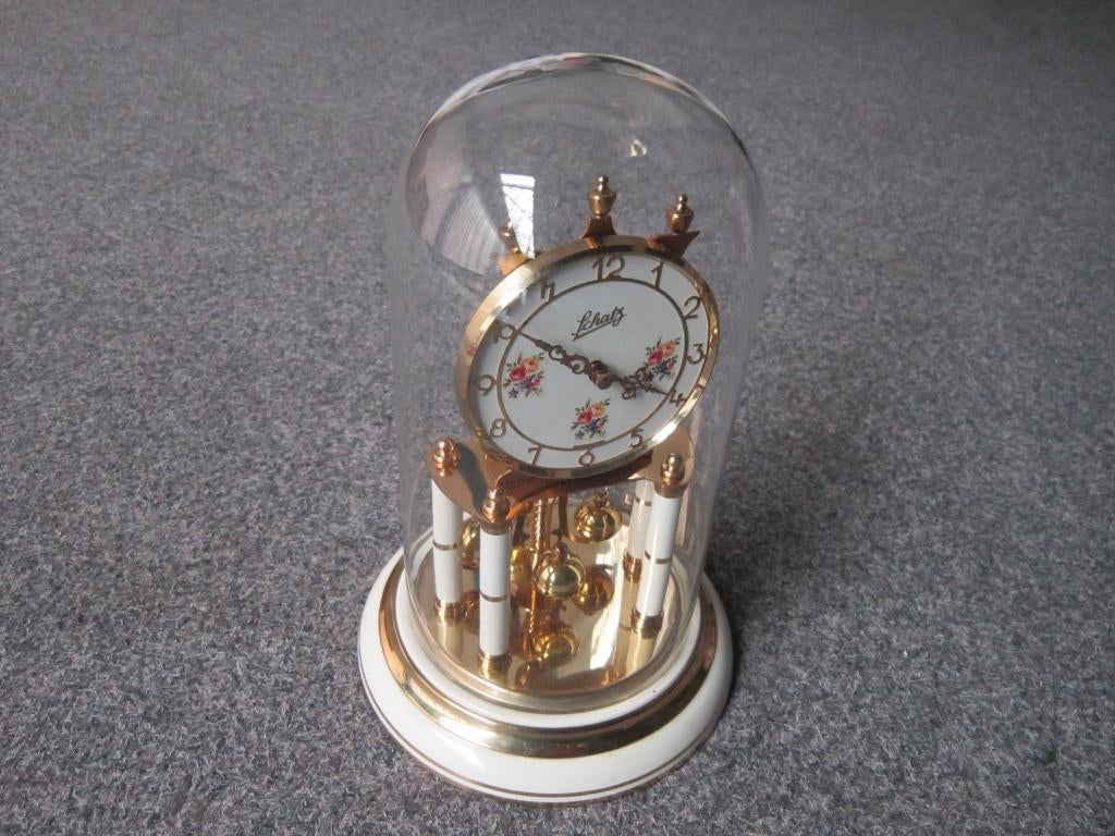 SCHATZ STOLPKLOK QUARTZ, Ophalen