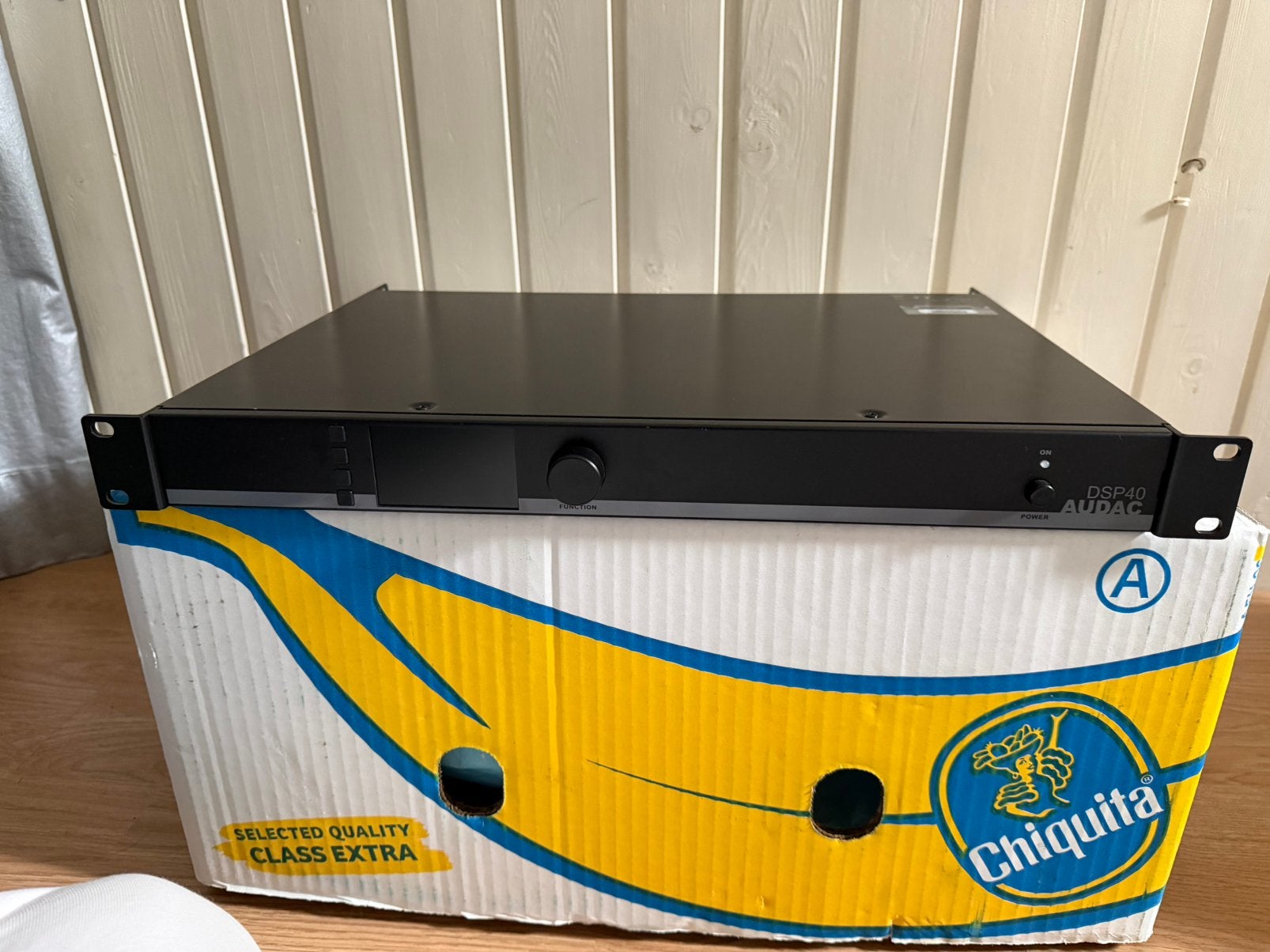AUDAC DSP40 professionele DAB/DAB+/FM tuner – 19” rack, Ophalen, Gebruikt, Audio