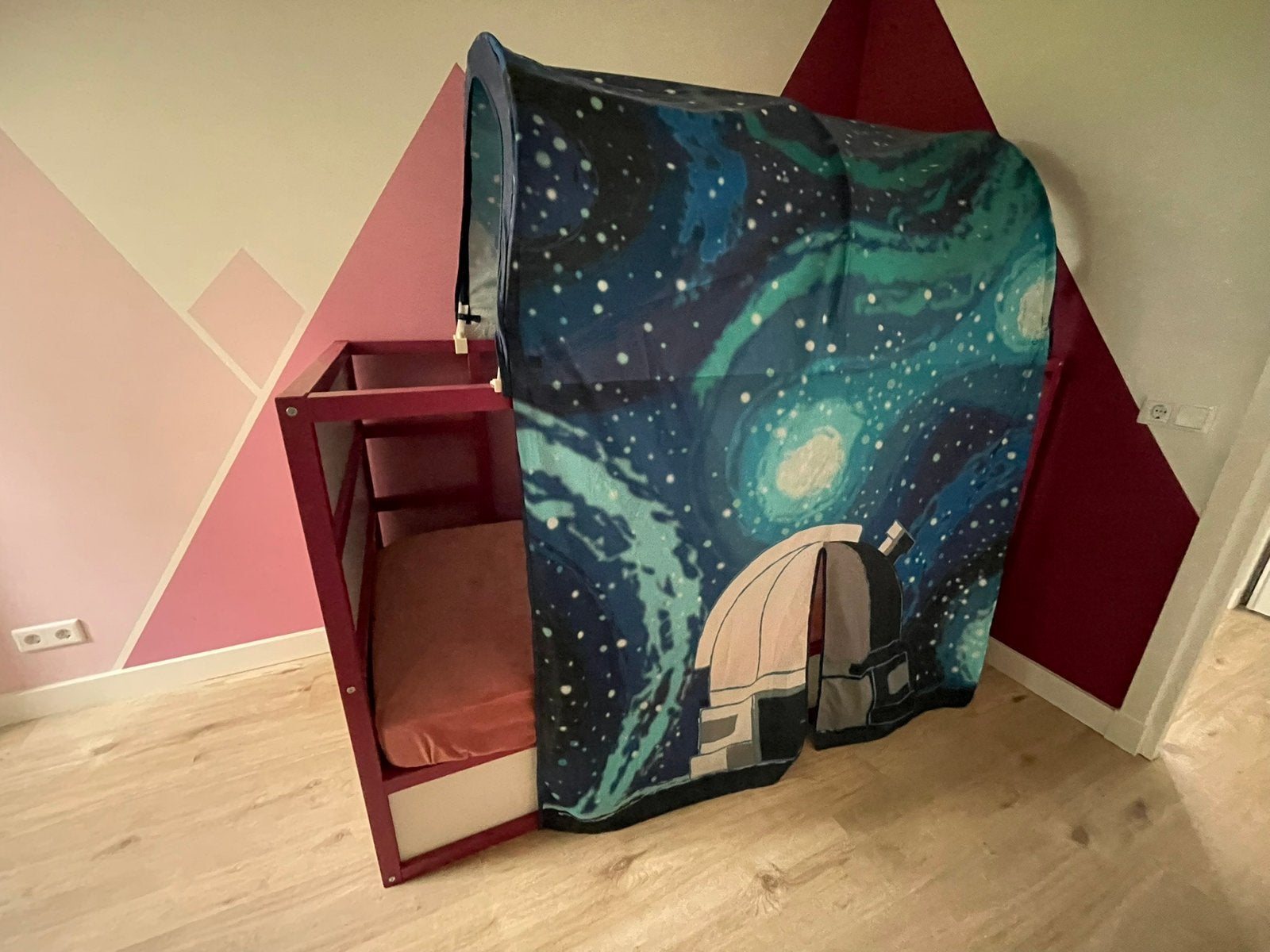 Tent - ruimte (excl bed), Ophalen of Verzenden, Zo goed als nieuw, Hout