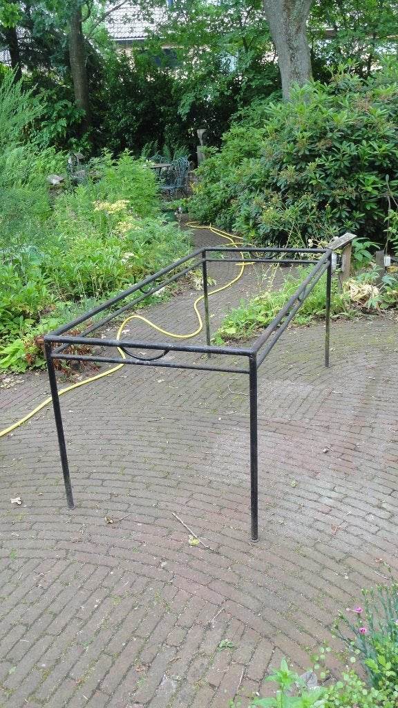 Stalen onderstel voor buitentafel, Ophalen, Gebruikt, Rechthoekig, Metaal