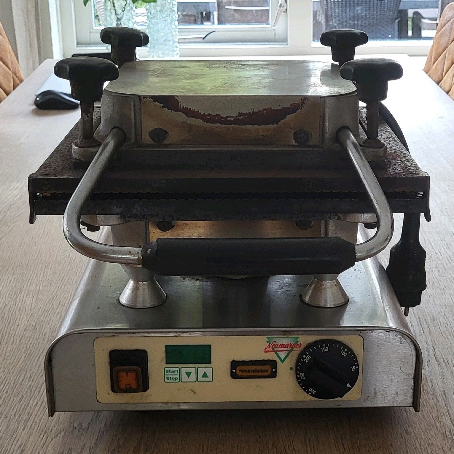 Professionele stroopwafelijzer voor heerlijke wafels, Ophalen, Gebruikt