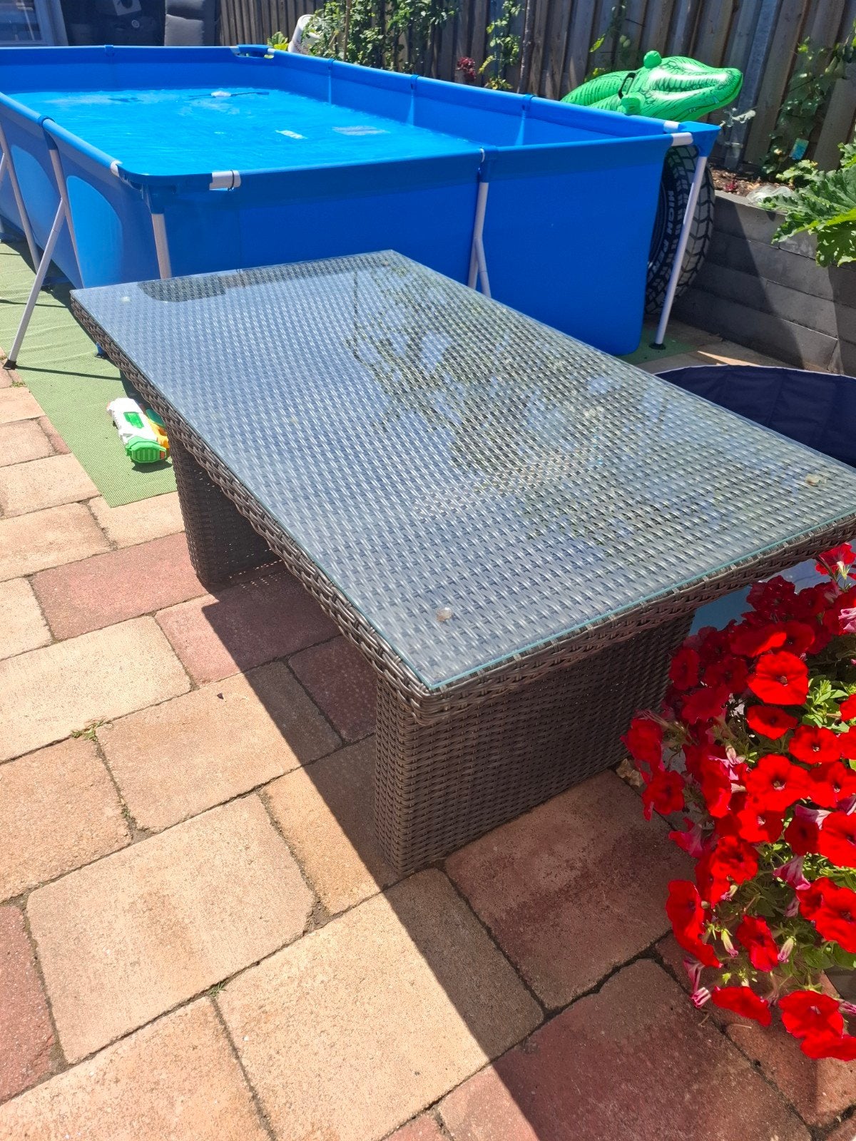 Wicker tuinset met glazen tafel en  2 stoelen, Gebruikt, Wicker, Stoel, Tuinset