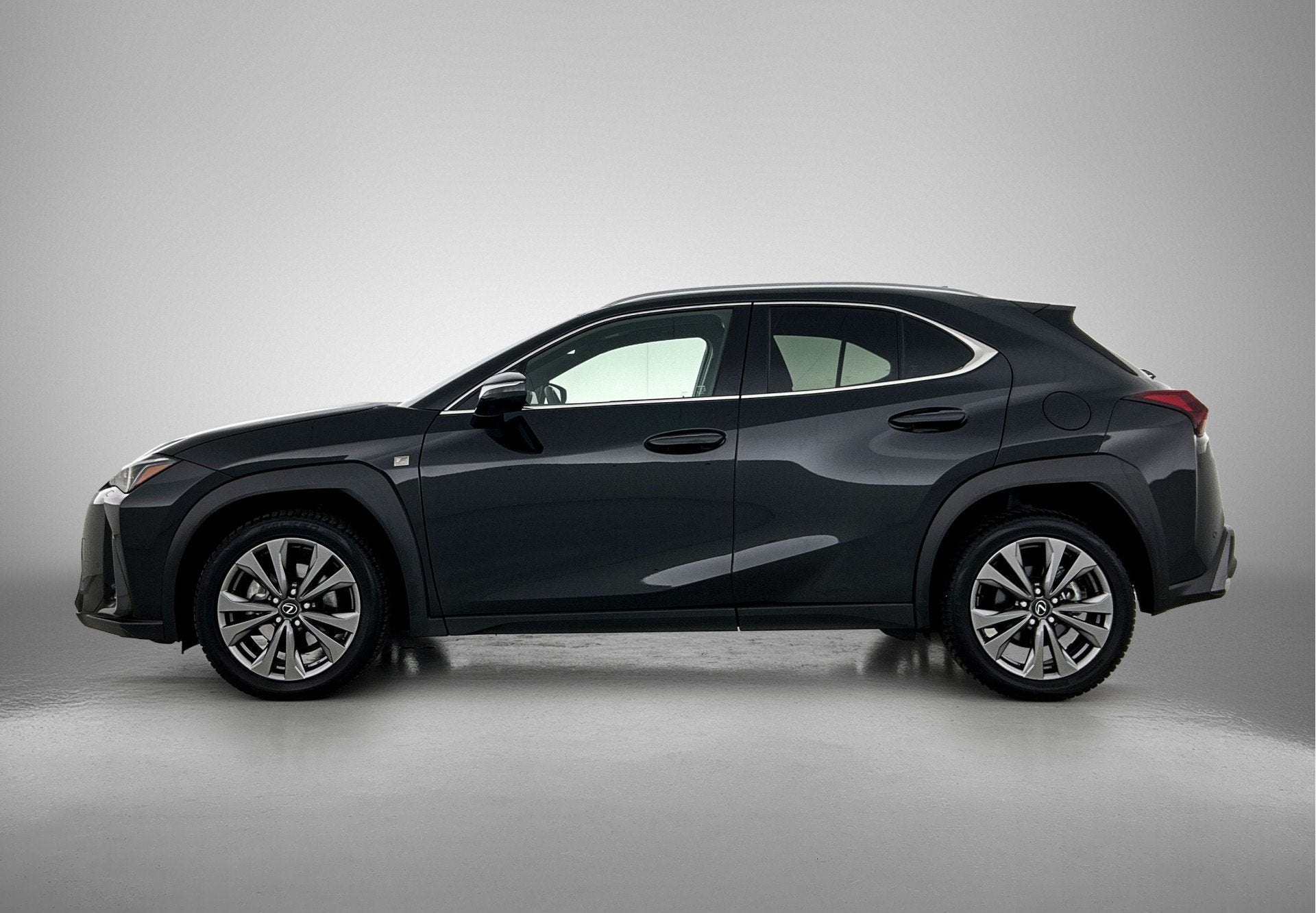 Lexus UX 300h F SPORT Design | BTW Voertuig | Stoel+stuurver, Auto's, Lexus, 12 maanden, Stof, Gebruikt, Zwart