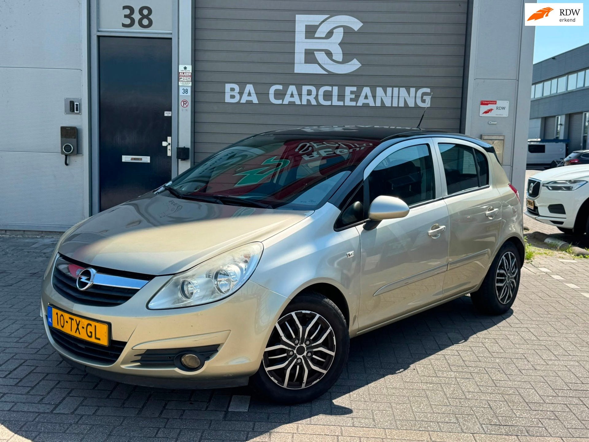 Opel Corsa 1.4-16V Enjoy