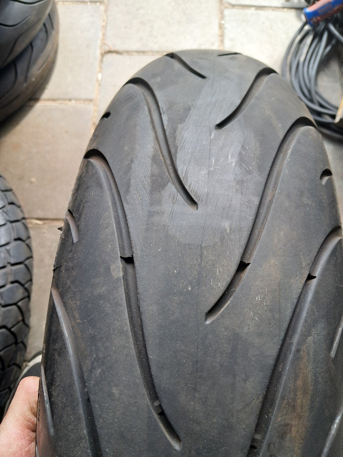 Motorband 180/55/17, Ophalen