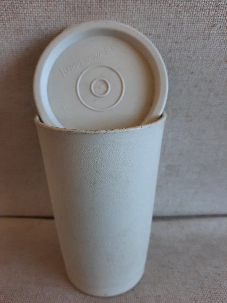 TUPPERWARE beker wit 25 cl, Ophalen of Verzenden, Wit, Beker of Kan