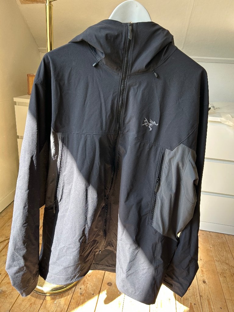 Arc’teryx serratus hoody - maat XL, Ophalen of Verzenden, Nieuw, Maat 56/58 (XL), Zwart