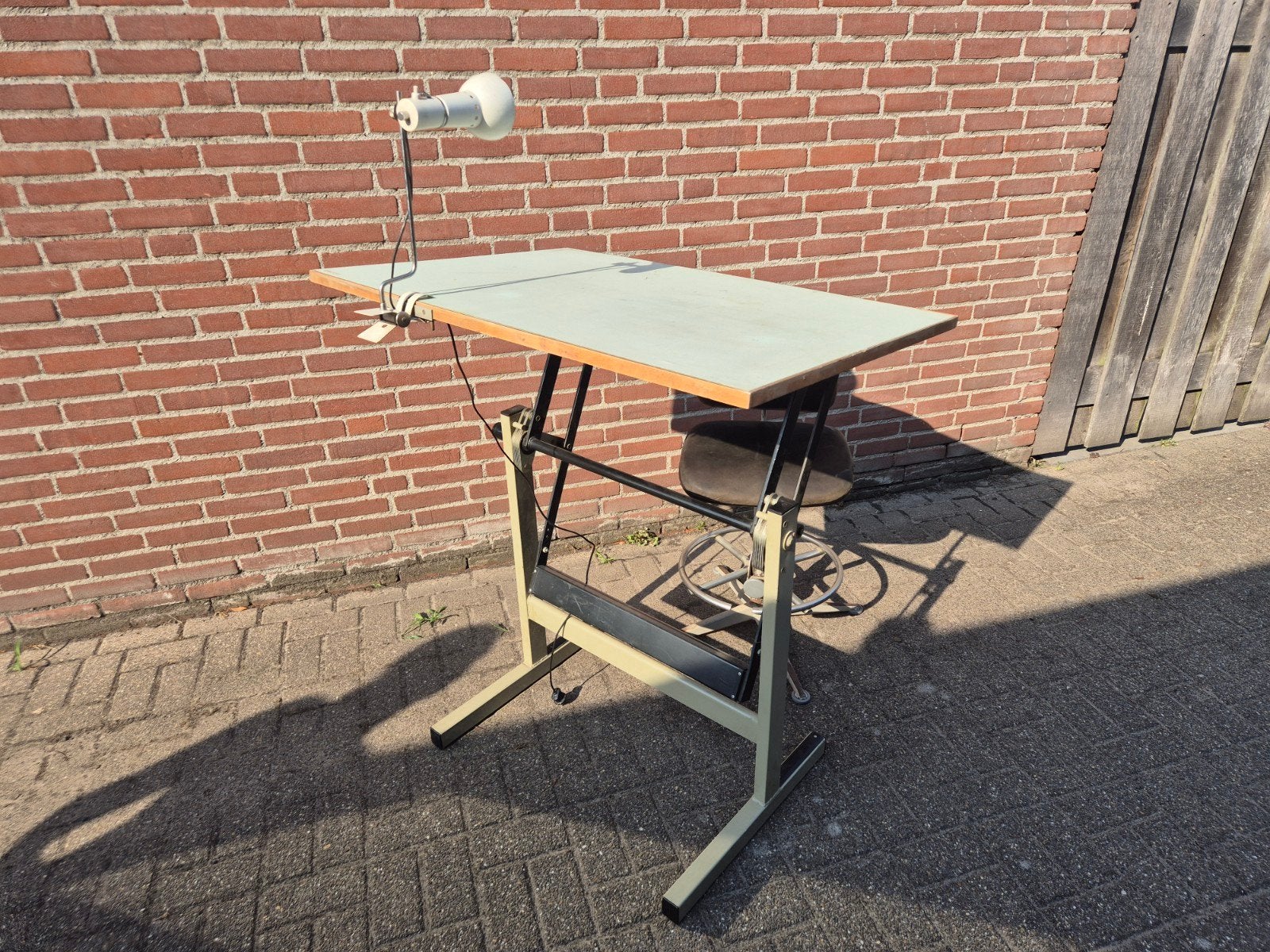 Antieke Retro Tekentafel met Vintage Leeslamp en Stoel, Ophalen, Gebruikt, Minder dan 130 cm, Verlichting