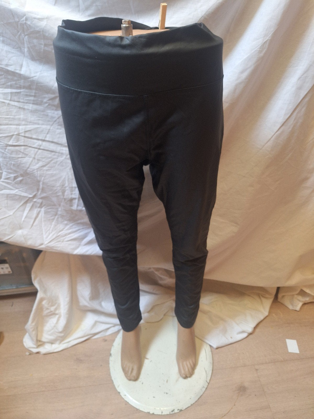 Leren legging, Kleding | Dames, Leggings, Maillots en Panty's, Legging, Zwart, Ophalen of Verzenden, Maat 44/46 (L)